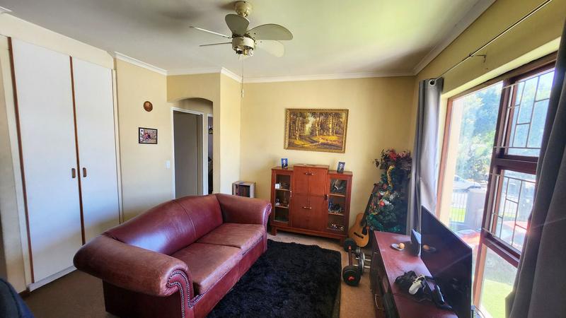 2 Bedroom Property for Sale in De La Haye Western Cape